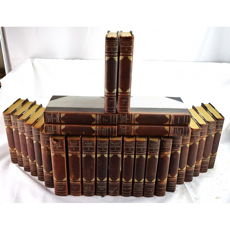 Set of 8 Leather Bound Books - Robert Louis Stevenson